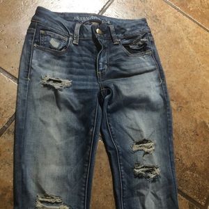 AMERICAN EAGLE JEANS